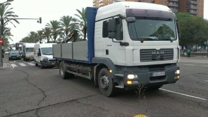 Los apicultores piden con una camionada que no se cambie la ley de Ganadería