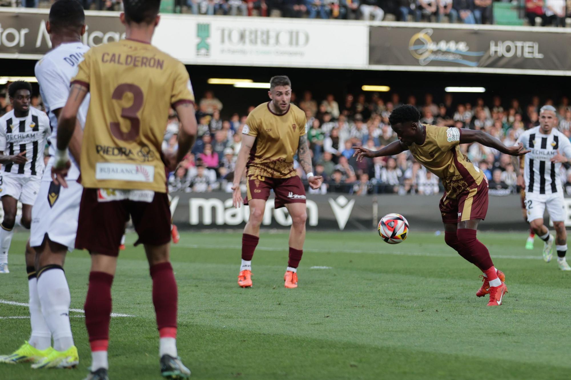 Castellón-Córdoba CF: las imágenes del partido en Castalia