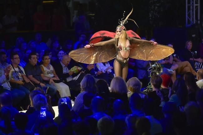 Pasarela Carnaval Fashion World, en el Parque ...