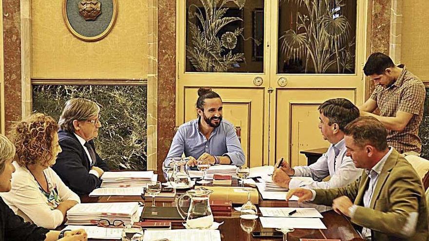 Imagen de la Ãºltima reuniÃ³n ayer de la Mesa del Parlament.