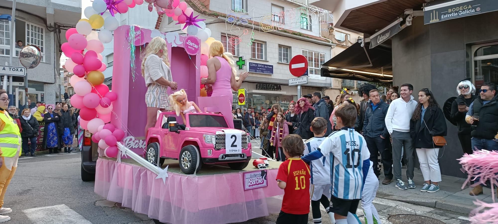 La Gran Marcha do Entroido vuelve a llenar el Sambódromo Meco.