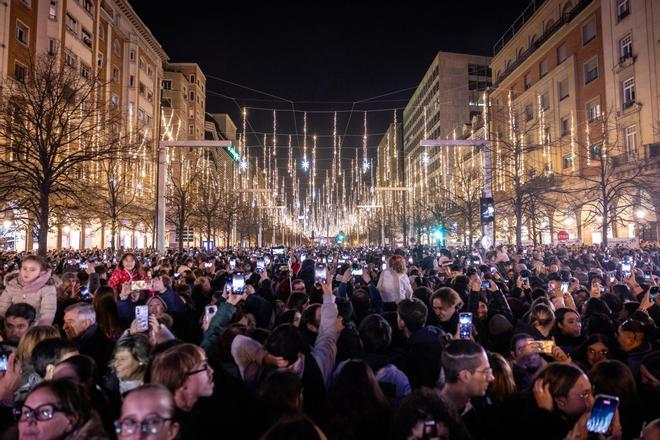 En imágenes | Así son las nuevas luces de Navidad de Zaragoza