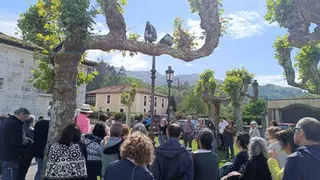 El historiador salense David Azpiazu desvela los secretos tras la piedra del Monasterio de Cornellana