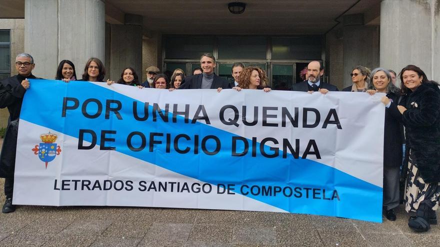 Abogados y procuradores piden “dignidad profesional” para el turno de oficio en el inicio de la huelga indefinida