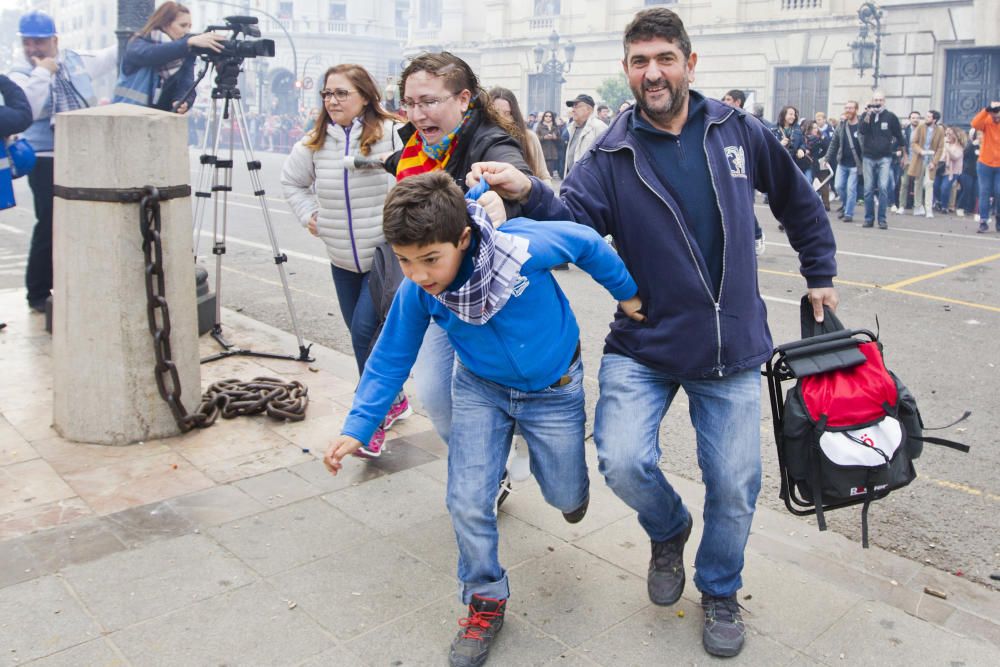 Búscate en la mascletà del 3 de marzo