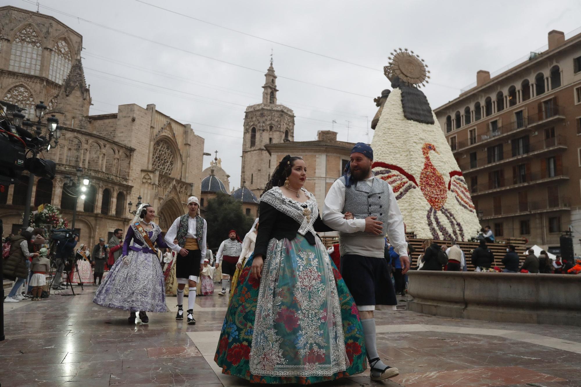 Búscate en el segundo día de ofrenda por la calle de la Paz (entre las 18:00 a las 19:00 horas)