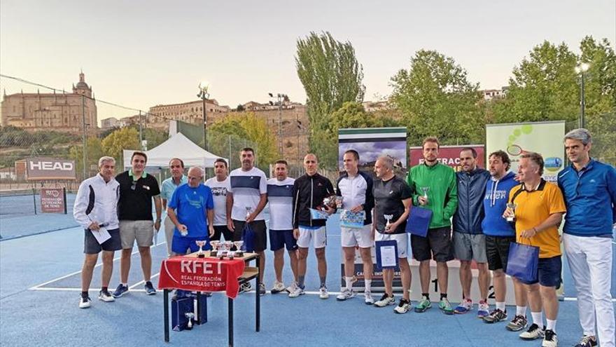 El club de tenis cauria es segundo de extremadura