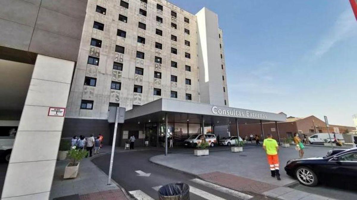 La herida fue trasladada al hospital Universitario de Badajoz.