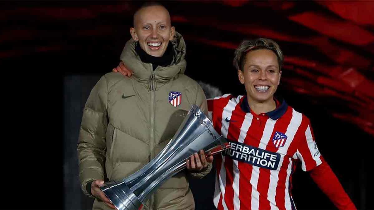 Virginia Torrecilla y Amanda Sampedro, con el título de Supercampeonas