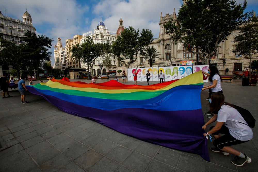 Lambda cierra en València el proyecto "Km por la diversidad y los derechos de las mujeres LTB"