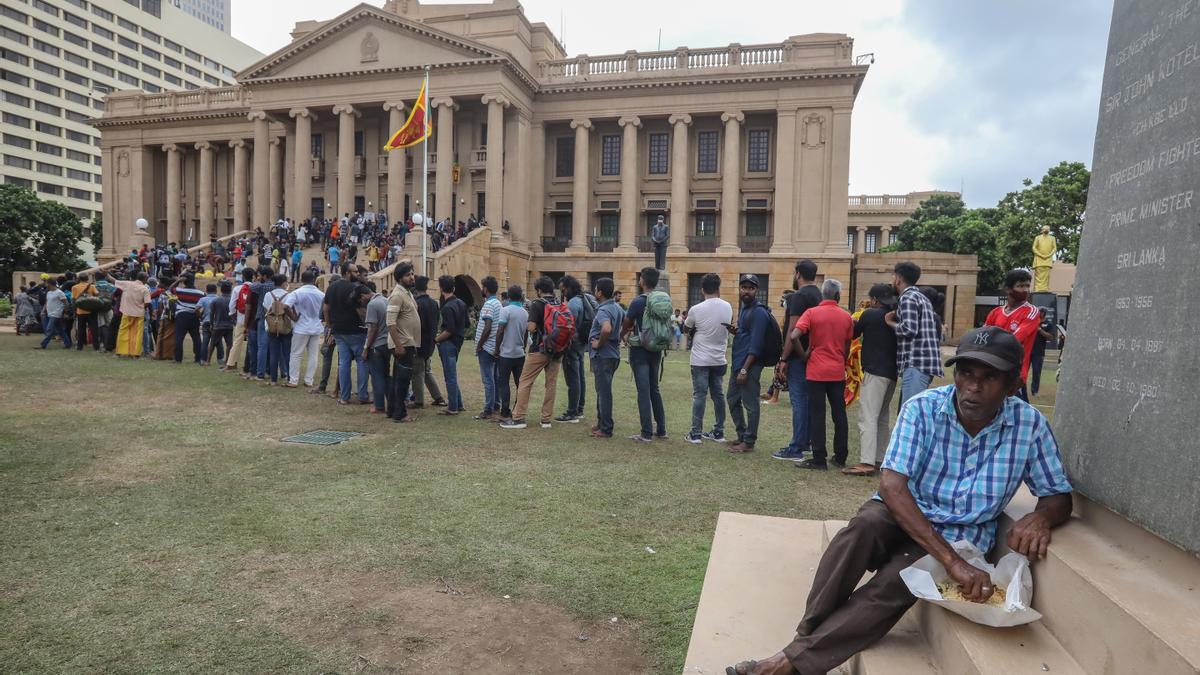 Calma en la capital de Sri Lanka tras las protestas para echar al presidente