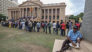 Calma en la capital de Sri Lanka tras las protestas para echar al presidente