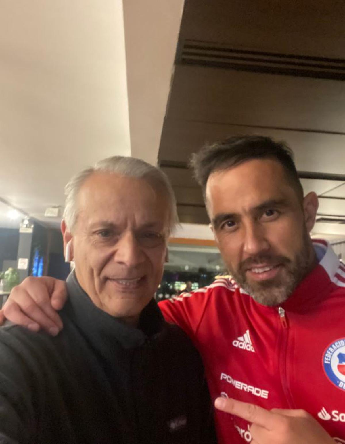 Javier Castralli con Claudio Bravo