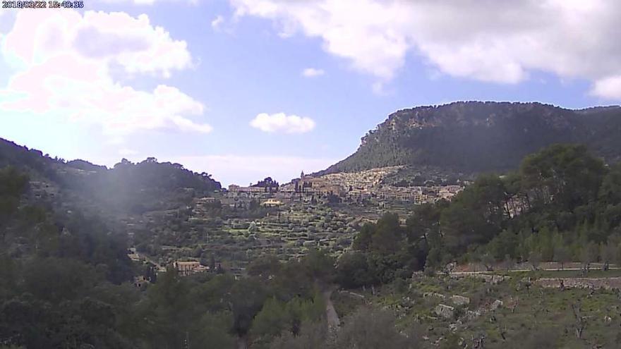 Genießen Sie die Frühlingssonne - hier in Valldemossa - ehe der Regen zum Wochenende einsetzt.