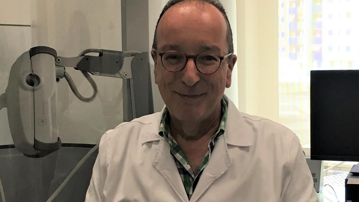 El jefe de servicio de Neumología del Hospital Quirónsalud Córdoba, Luis Manuel Entrenas.