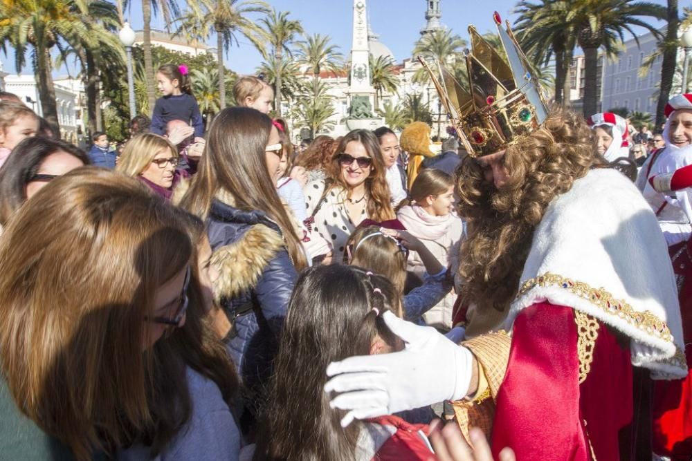 Los Reyes Magos desembarcan en Cartagena