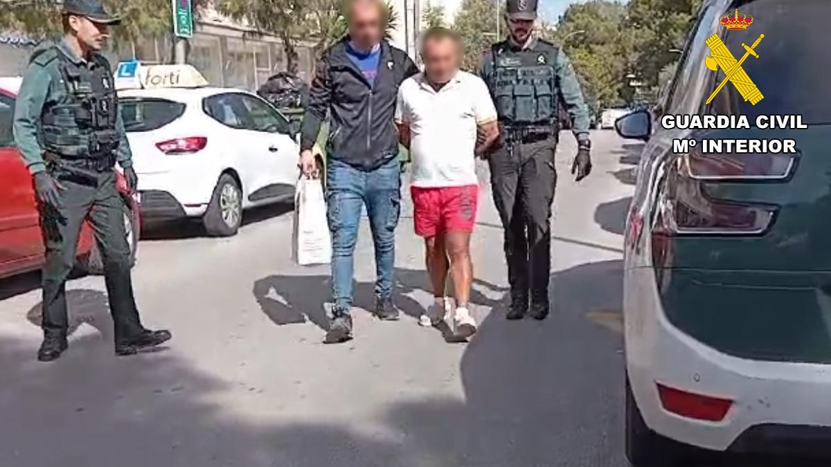 El hombre detenido por los robos.