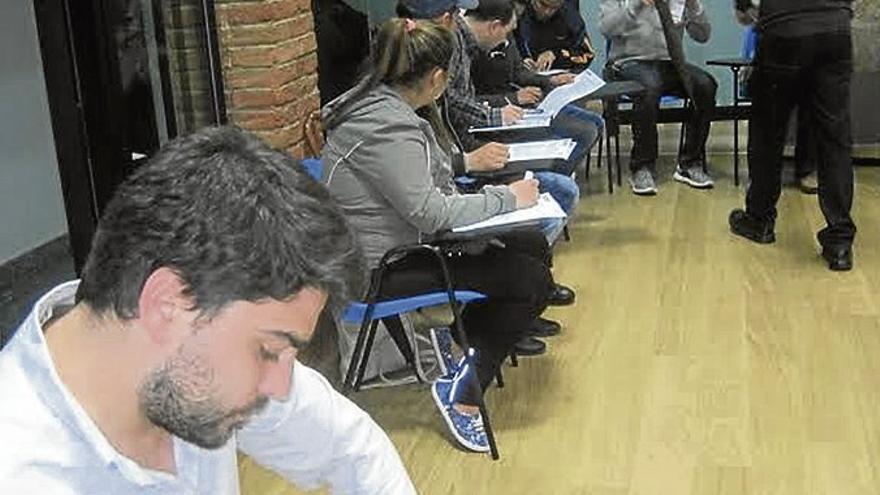 Un encuentro analiza aspectos que afectan a la población juvenil