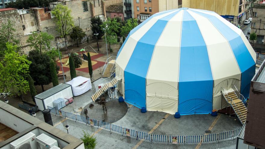 La carpa del circ instal·lada a Figueres el 2015.