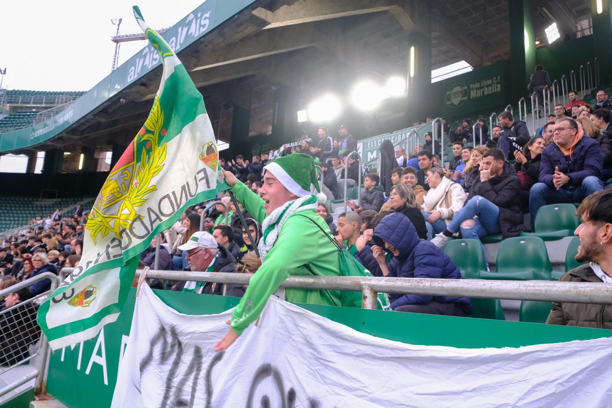 Así ha sido la sesión de entrenamiento abierta con entrada solidaria del Elche CF