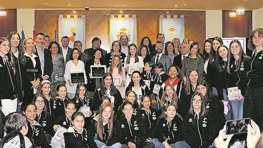 Ensalzan a la mujer con los premios Dia de la Dona