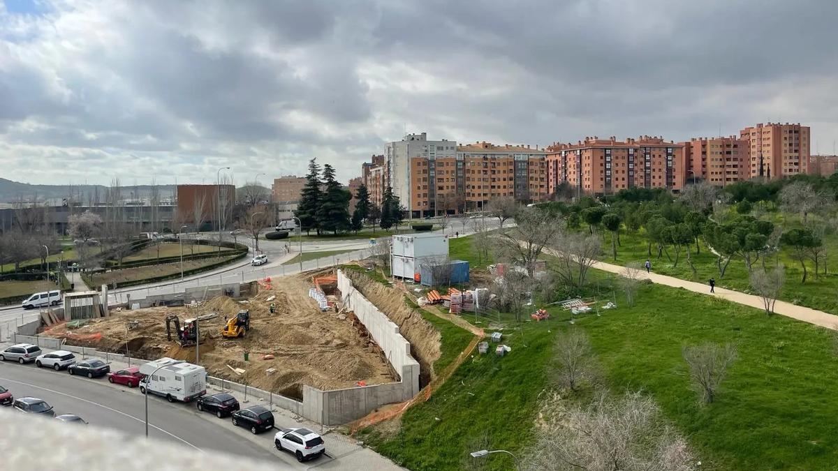 Obras del cantón de limpieza en el Parque Forestal de Vicálvaro.