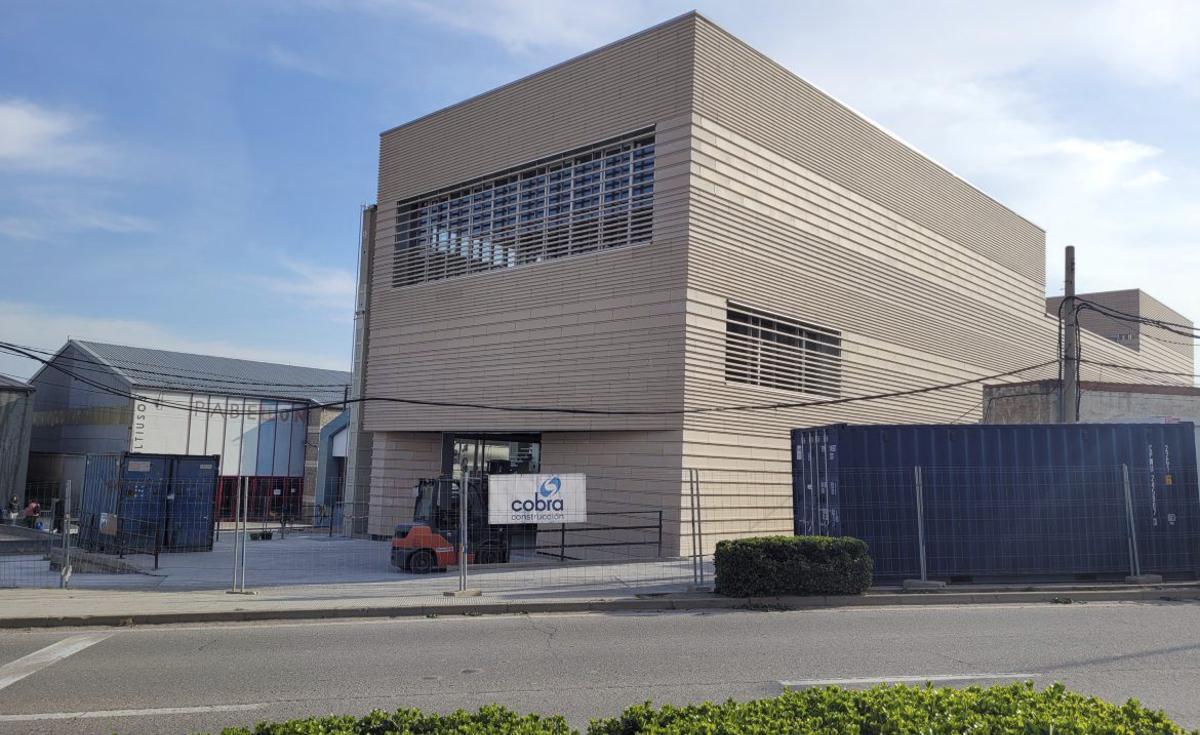 El exterior de la Casa de Cultura de Fuentes de Ebro. | AYUNTAMIENTO DE FUENTES DE EBRO