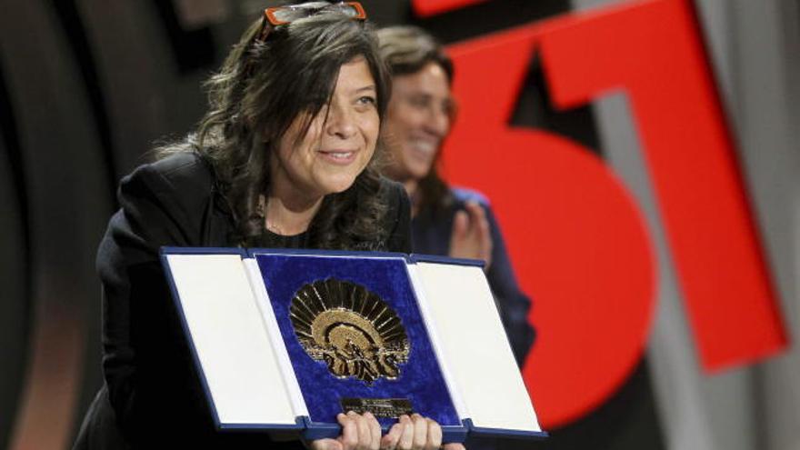 La directora Mariana Rondón recoge el premio por su película .