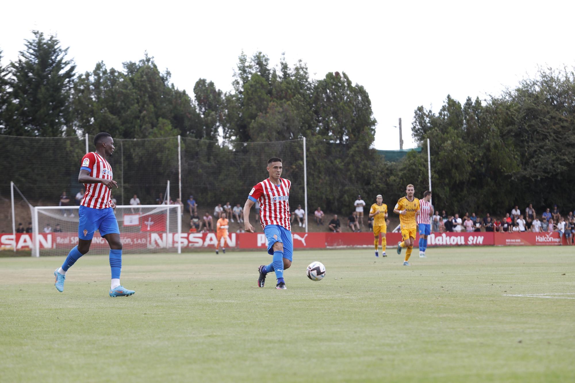 El Sporting empata ante la Ponferradina en su cuarto partido veraniego