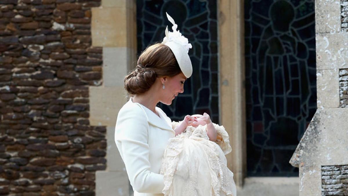 Kate Middleton con su hija, Carlota de Cambridge