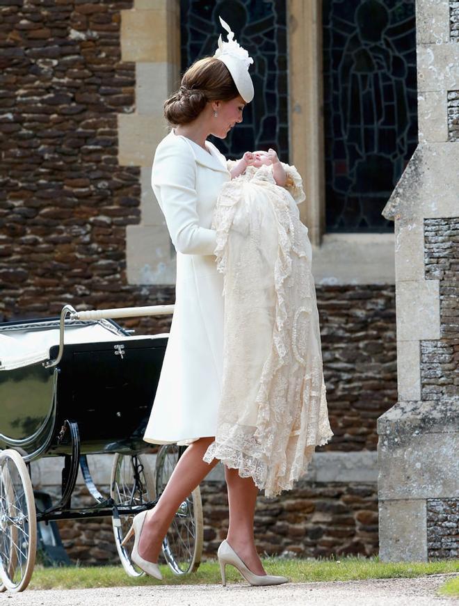 Kate Middleton con su hija, Carlota de Cambridge