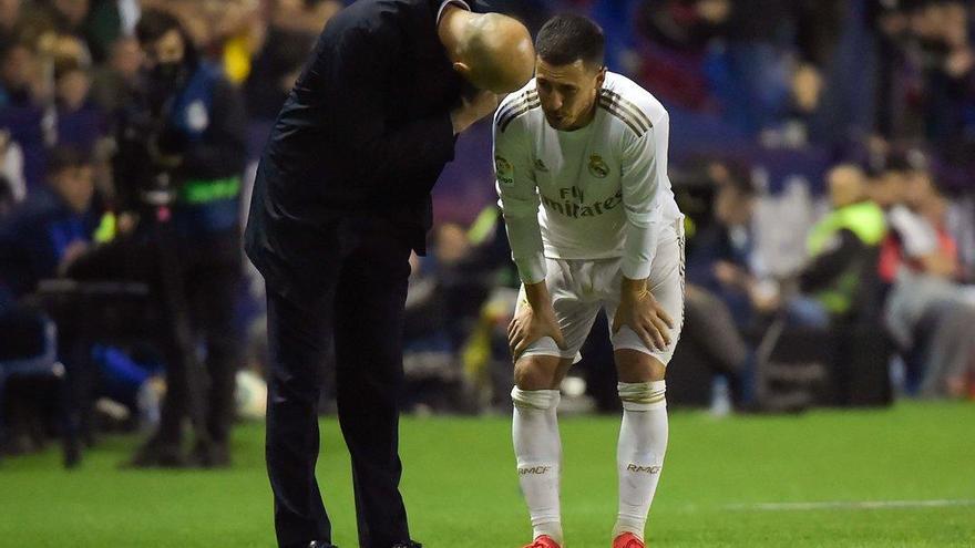 Hazard se vuelve a lesionar