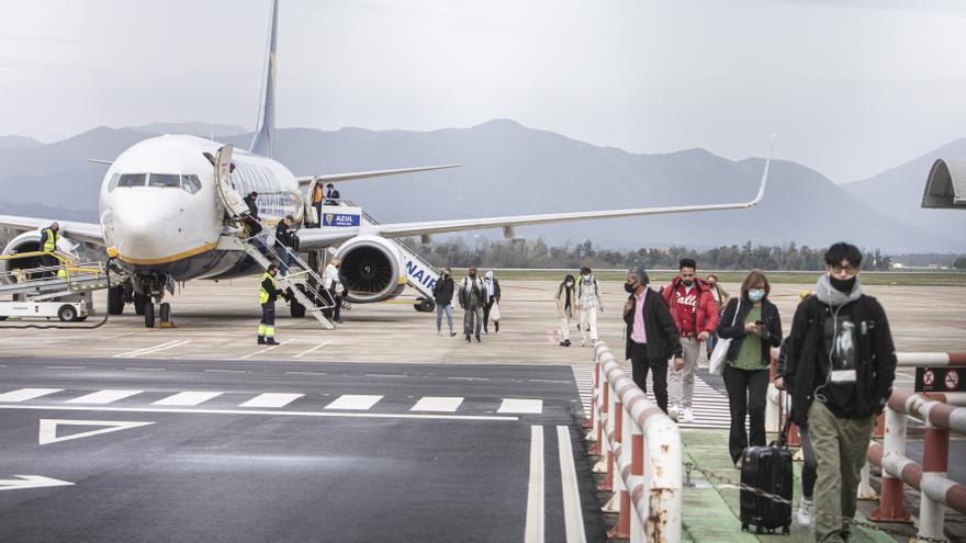 PIMEC demana desviar vols de l’aeroport de Barcelona a Girona