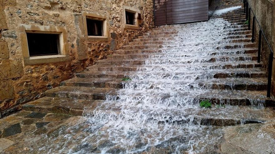 Vídeo: Lluvia intensa en Morella
