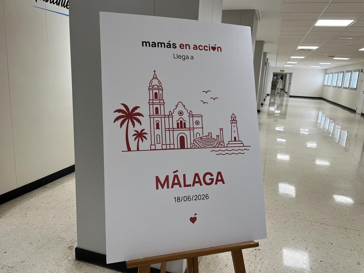 El Materno Infantil presenta la incorporación de Mamás en Acción para acompañar a menores hospitalizados.