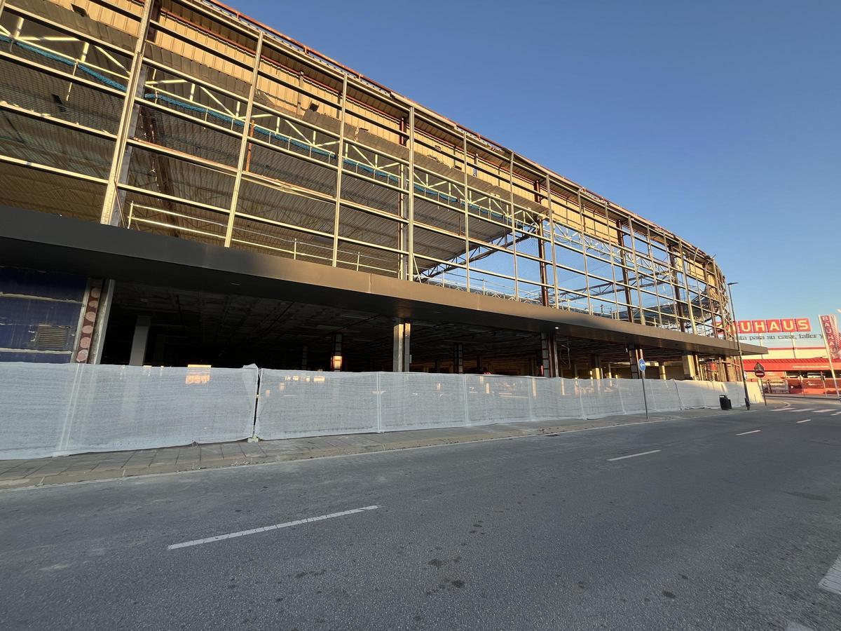 Obras en el edificio de Conforama donde se trasladarán los cines.
