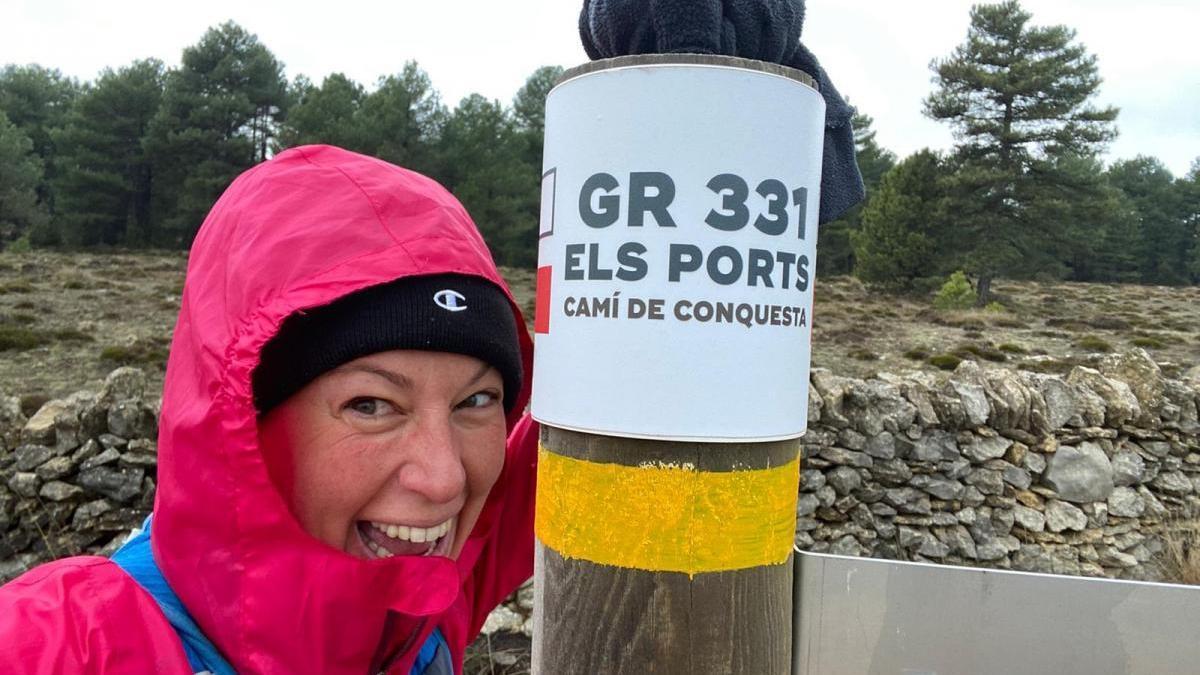 Una profesora correrá 166 km en dos días para evitar que cierren el aulario de Portell