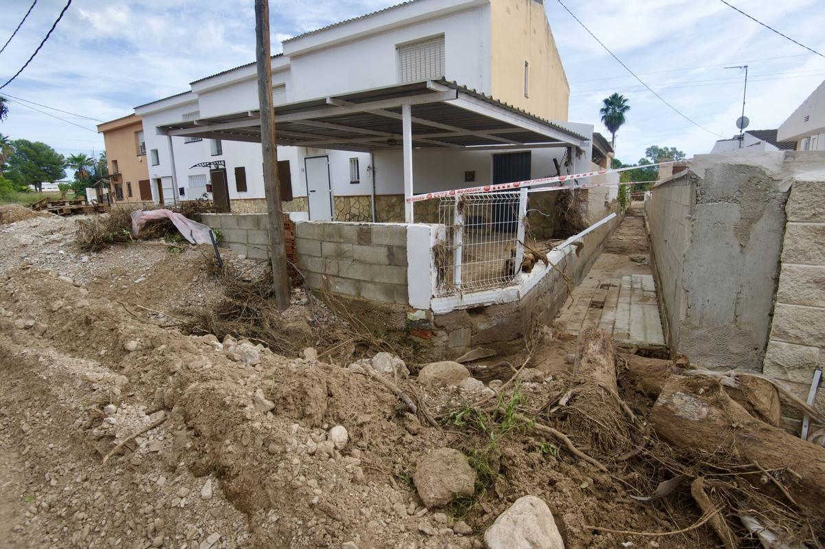 "Sequías e inundaciones"