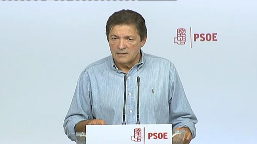 Vídeo / Javier Fernández: "Espero que el PSC asuma los resultados de la votación"