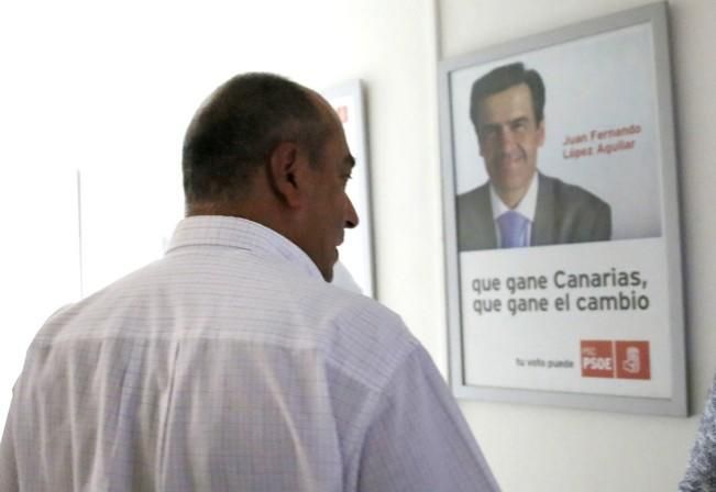 Delia Padrón Comisión Ejecutiva Regional del PSOE de Canarias , Miguel Ángel Pérez ,  Patricia Hernández y Julio Cruz entre otros
