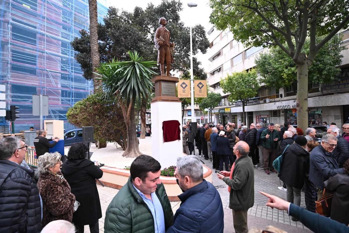 Así es la recién inaugurada escultura en Elche en honor a Jorge Juan