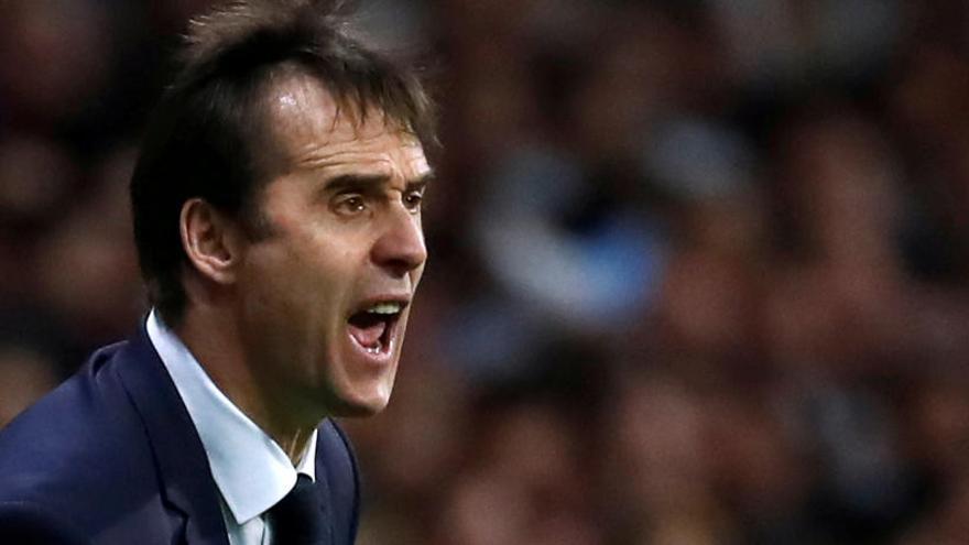 Lopetegui llega a España tras su destitución.