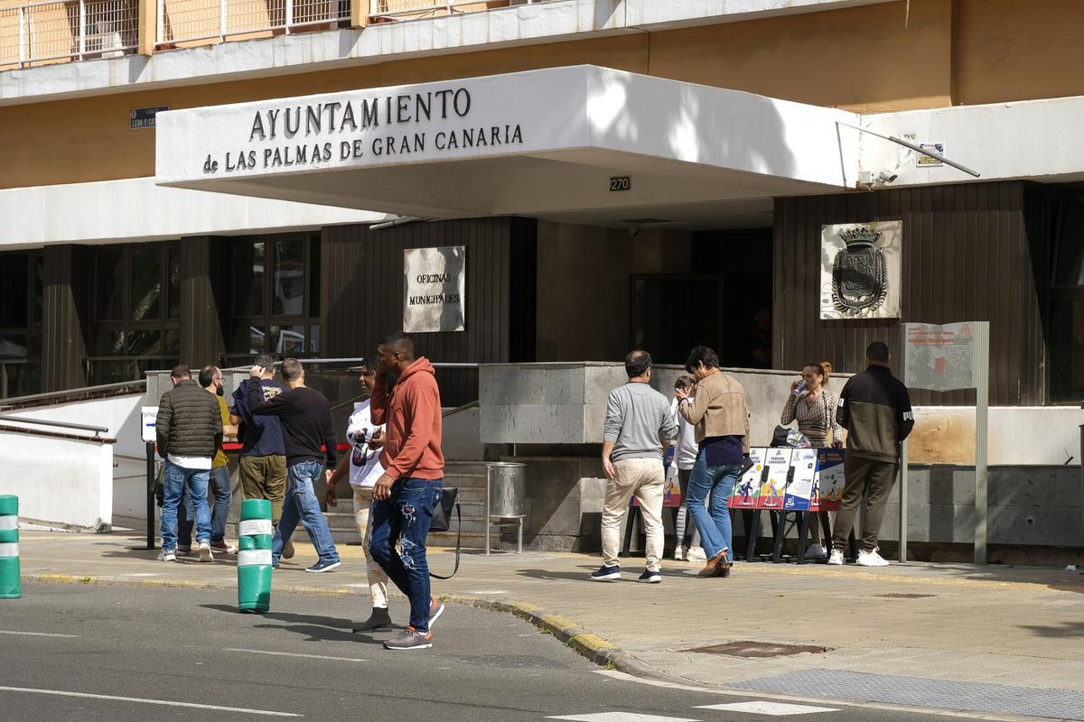 Oficinas municipales, en la calle León y Castillo.