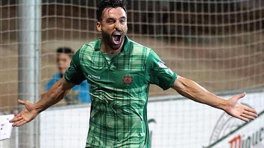 El Extremadura firma a Enric Gallego, el goleador nacional