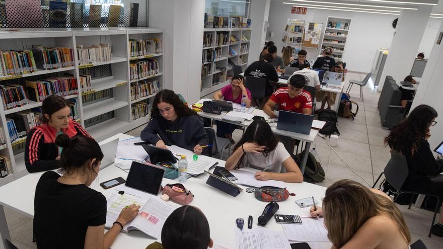 Unas PAU injustas: el reflejo de un sistema al límite