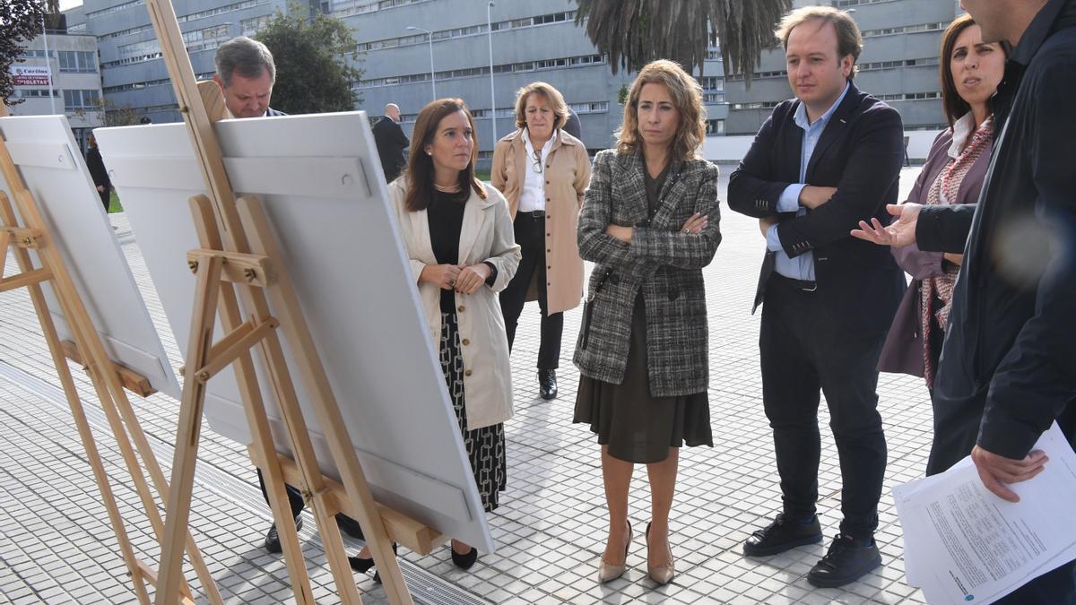 Visita al barrio de las Flores de la ministra de Transportes, Raquel Sánchez