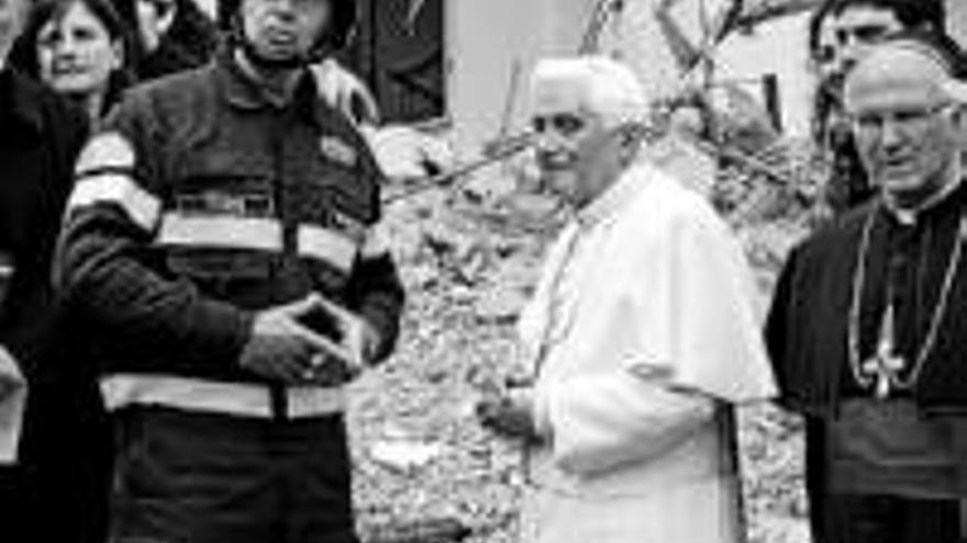 Los 82 años de Ratzinger desatan las quinielas sobre candidatos a ser Papa