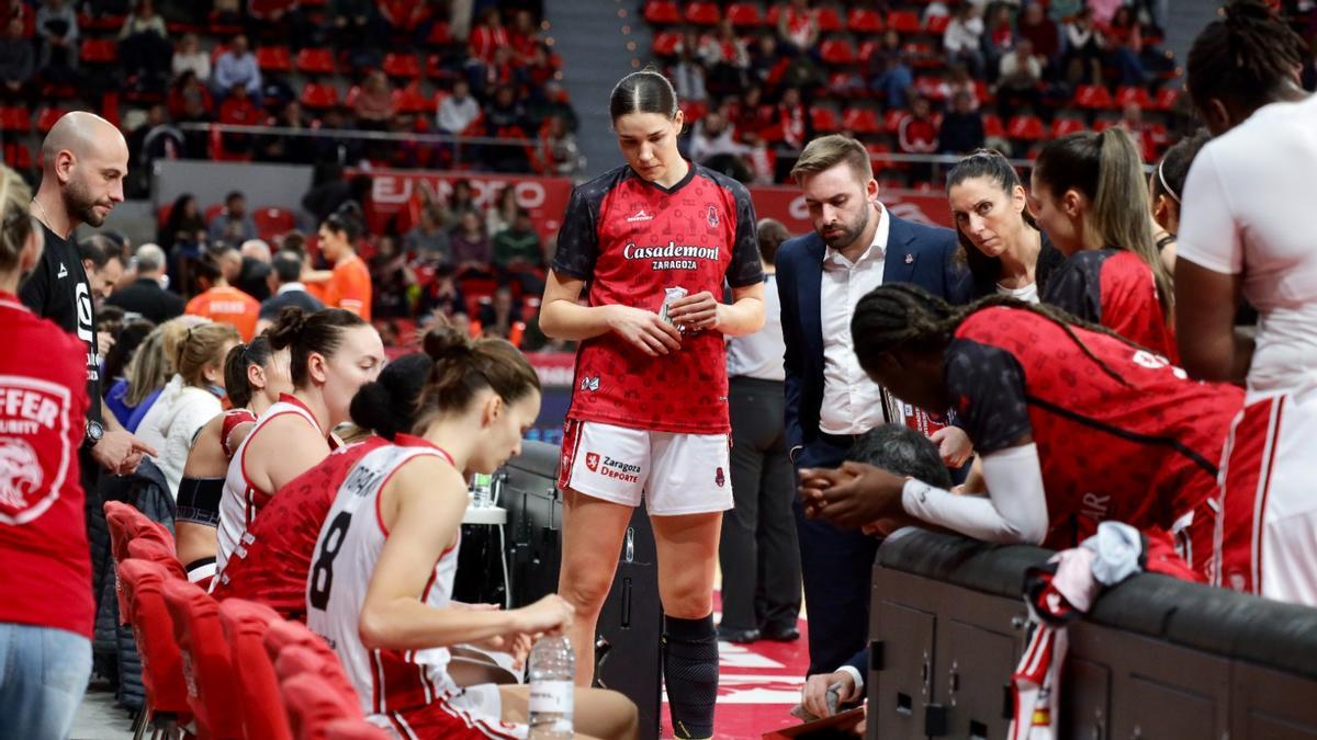 Tiempo muerto del Casademont durante el duelo ante el Mersin en el Felipe