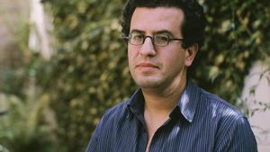 El escritor Hisham Matar, autor de Los amigos de mi vida