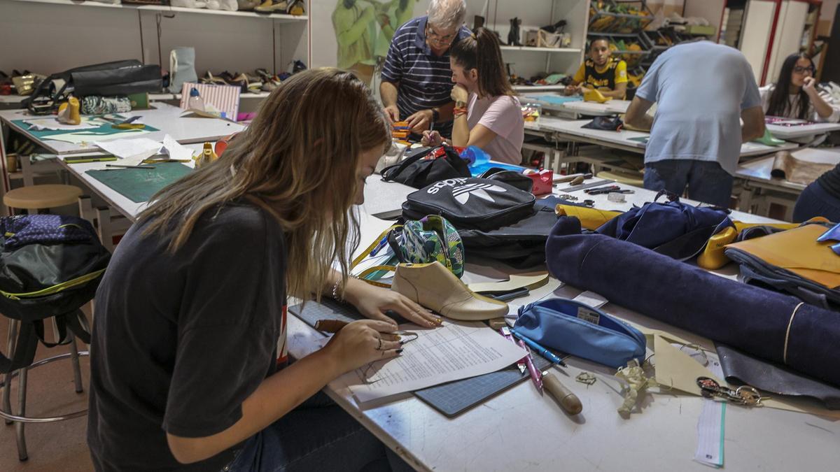 El calzado sigue sin centro nacional de referencia dos años después de ser elegido el instituto Sixto Marco